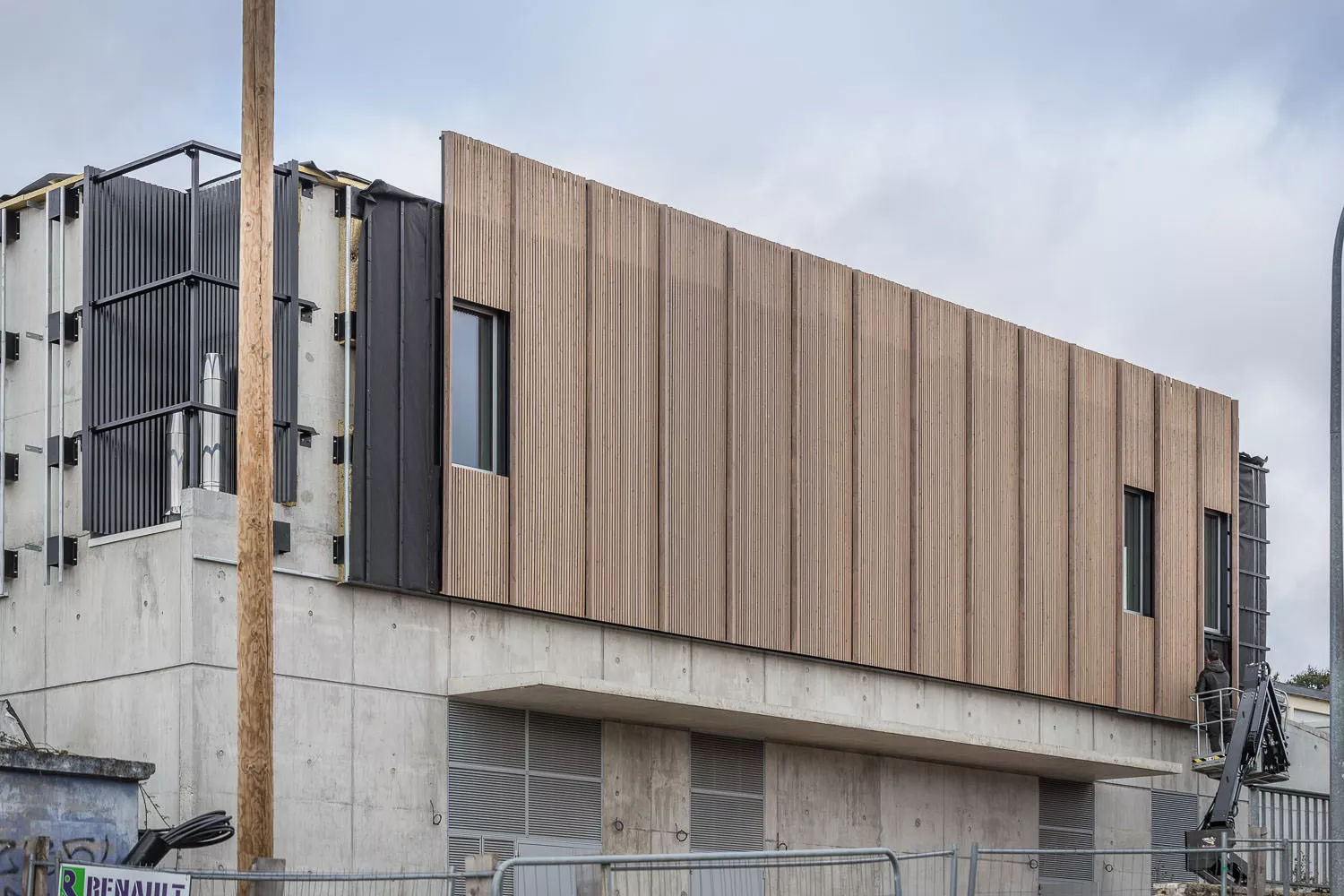 Golhen Associés - Lycée Henri Avril - Lamballe - P1 - Dimitri LAMOUR